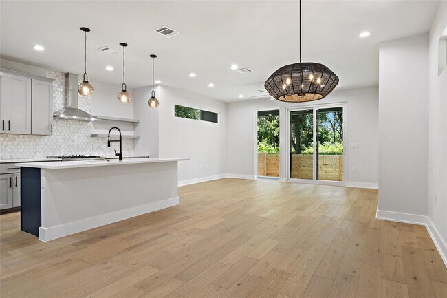 Building Photo - 5109 Stone Gate Dr