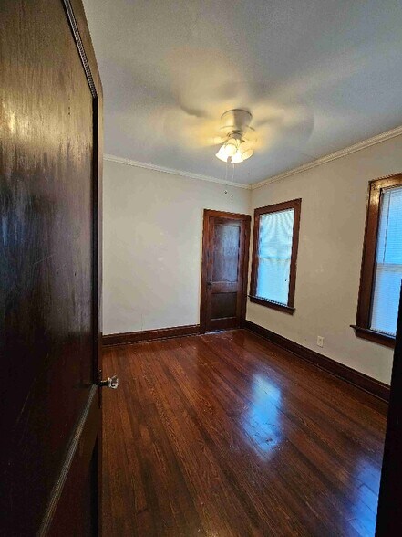 Building Photo - 7000 Palmetto St