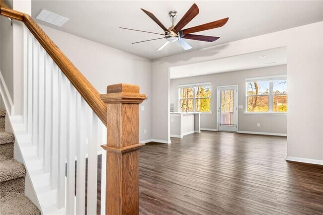 Building Photo - 217 Whitetail Cir