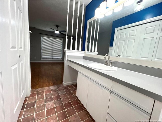 Building Photo - 2105 Wexford Oaks Ct
