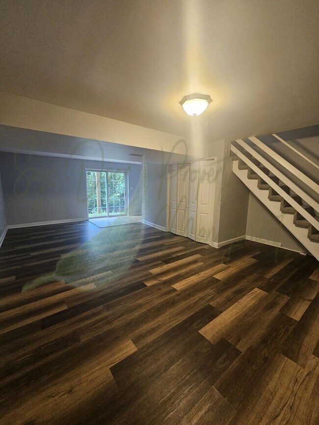 Building Photo - BEAUTIFUL HOME!!!