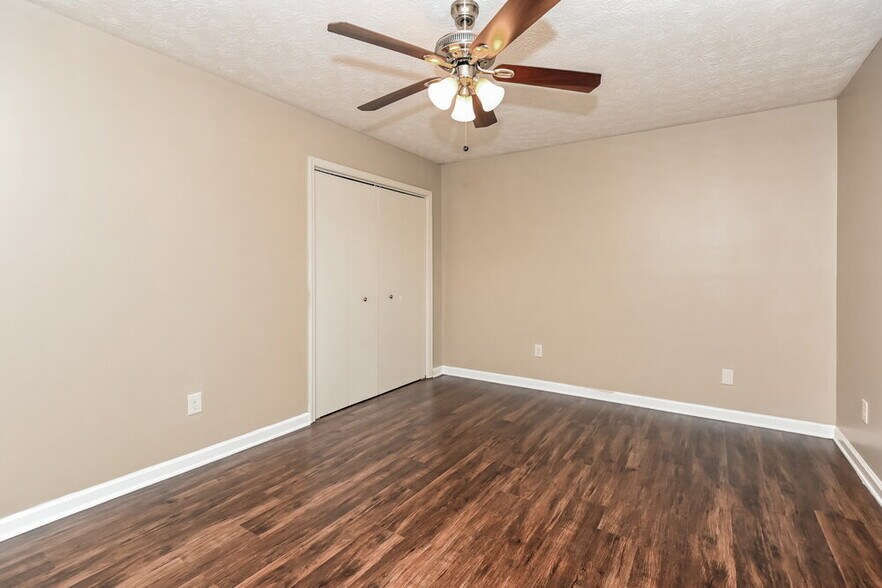 Building Photo - 4061 Wylie Ln