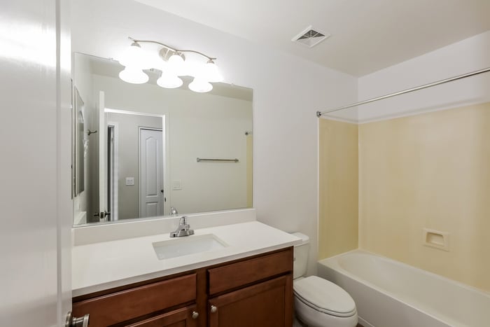 Building Photo - 2094 S Heron Ln