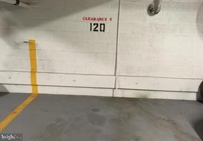 Building Photo - 10401 Grosvenor Pl