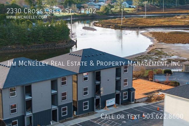 Building Photo - 2330 Cross Creek St