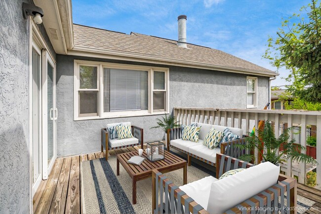 Building Photo - 1231 Indianola Ave