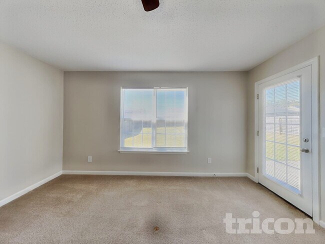 Building Photo - 5040 Liberty Hall Cir