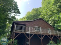 Building Photo - Beautiful Home Right off the 105 Bypass!