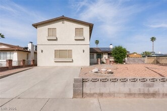 Building Photo - 1709 N Shadow Mountain Pl