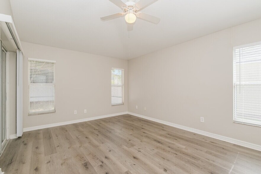 Building Photo - 7602 Citrus Blossom Dr