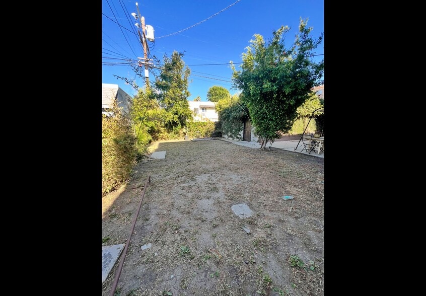 Building Photo - 1452 S Sherbourne Dr