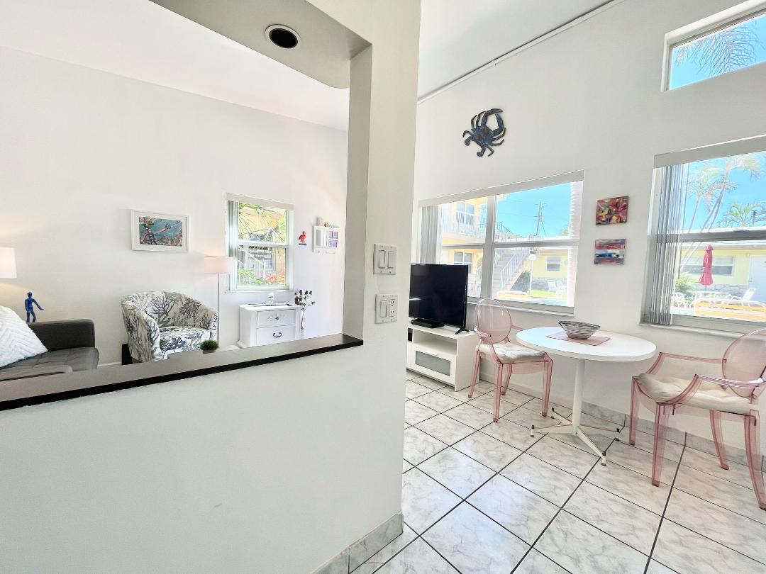 Building Photo - 4532 Bougainvilla Dr