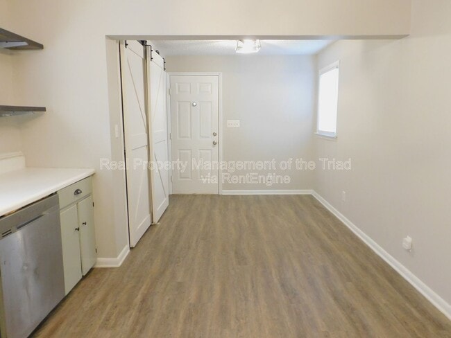 Building Photo - 1905 Palm St