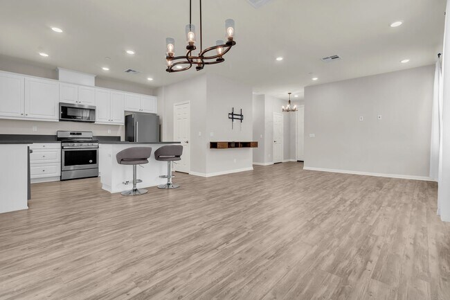 Building Photo - 20720 Spring Mountain Rd