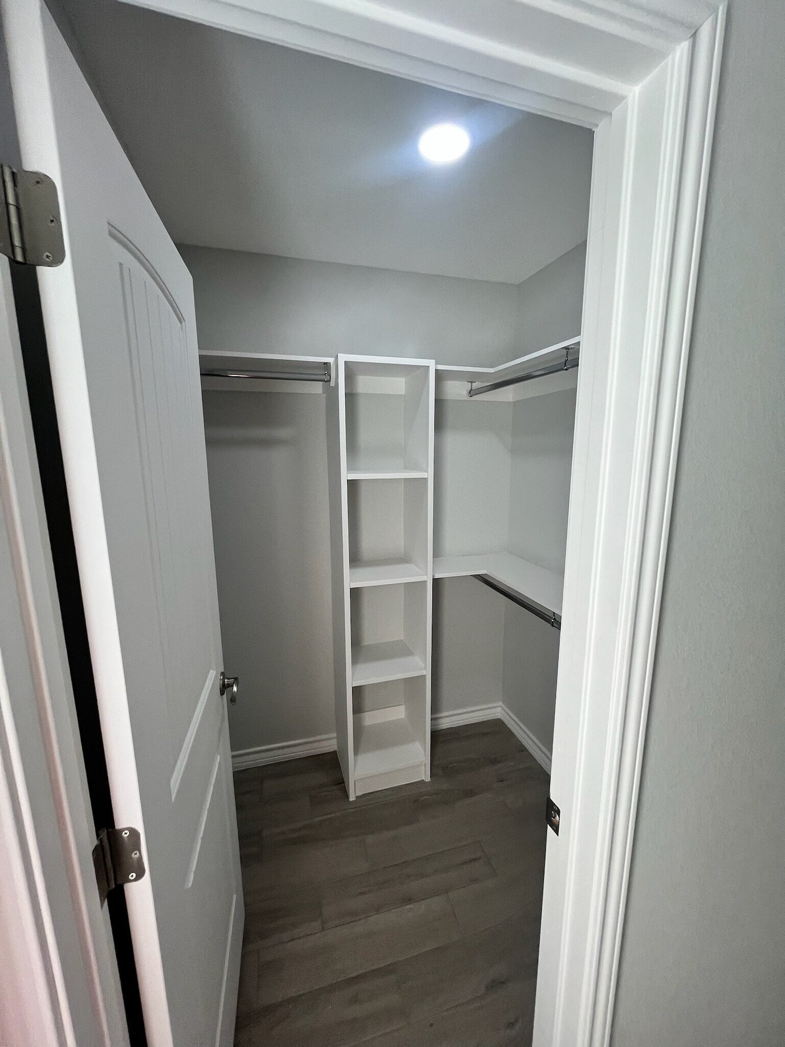 Building Photo - 1810 Atrium Pl Dr