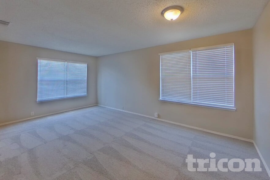 Building Photo - 1817 Citadel Dr