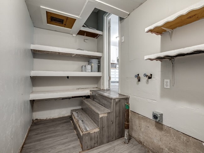 Building Photo - 1314 SE 40th St