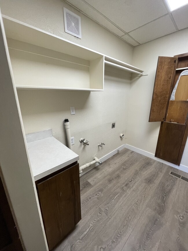 Building Photo - 1316 H St