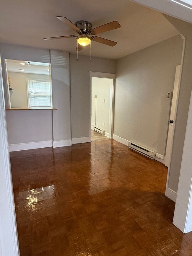 Building Photo - Beautiful 2BR home in Port Richmond