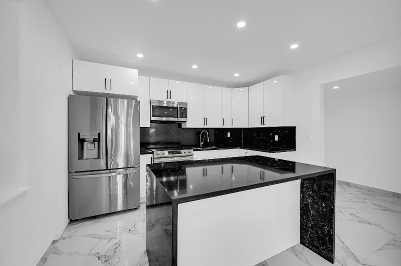 Building Photo - 3127 Sedgwick Ave