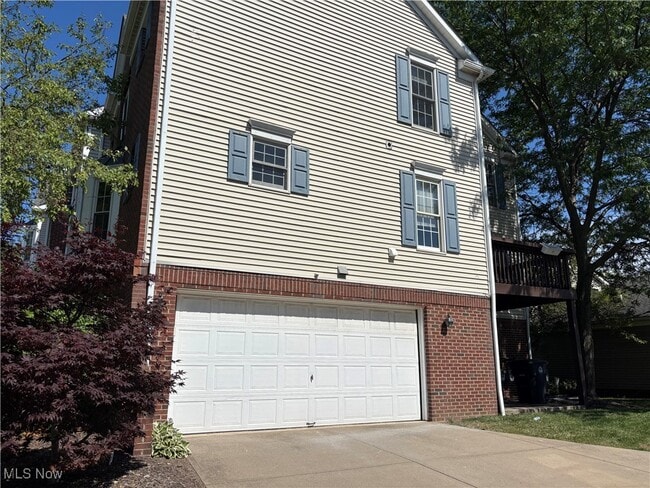 Building Photo - 8628 Chester Pkwy