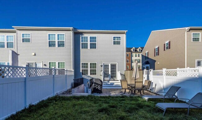 Private entrance from backyard - 6427 Walcott Ln