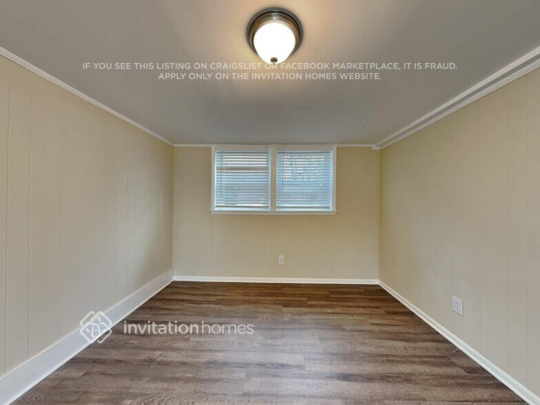 Building Photo - 7944 Stallion Dr