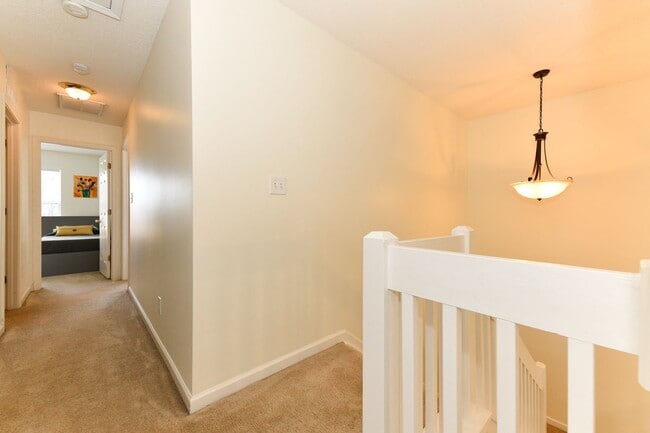 Building Photo - Updated 3 Bedroom Townhome in McAlister's Place