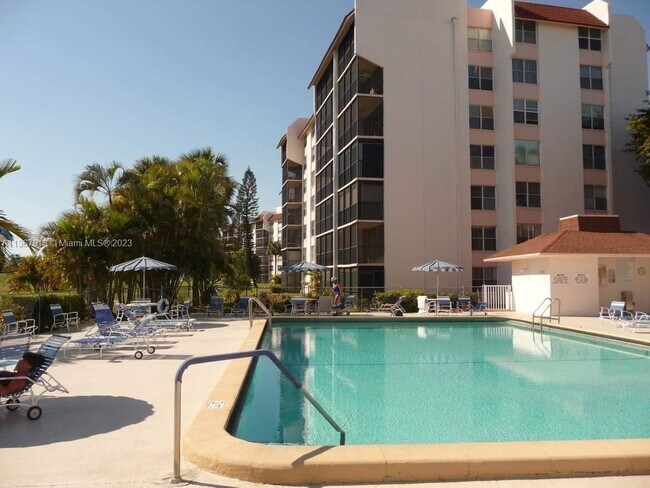 Primary Photo - 3771 Environ Blvd