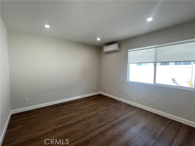 Building Photo - 15785 Stanbrook Dr