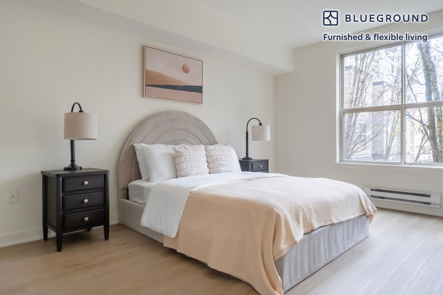 Building Photo - 11000 NE 10th St