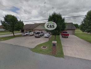 Building Photo - 601 Bogil Rd