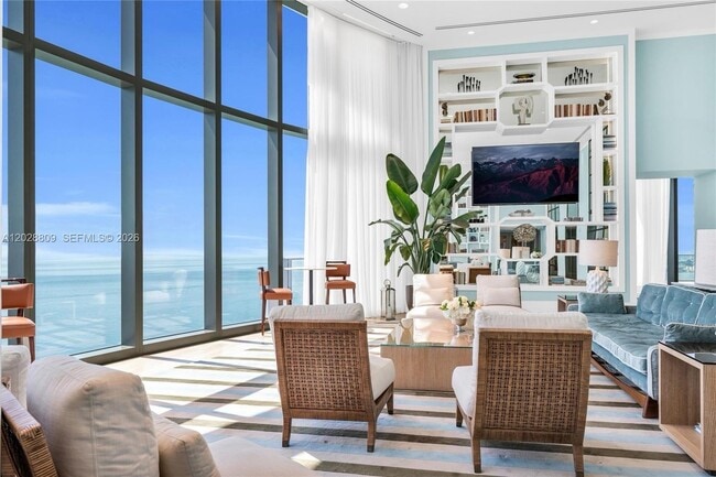 Building Photo - 15701 Collins Ave