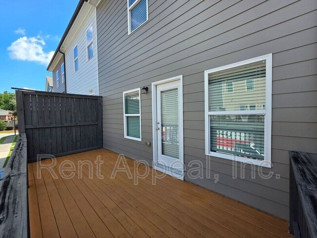 Building Photo - 3779 Oxford Cir