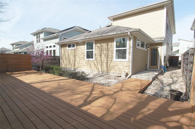 Building Photo - 1507 Homespun Rd