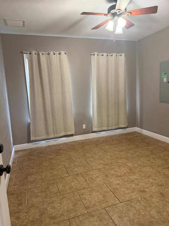 Building Photo - 4/4 HOUSE BY DOAK CAMPBELL STADIUM