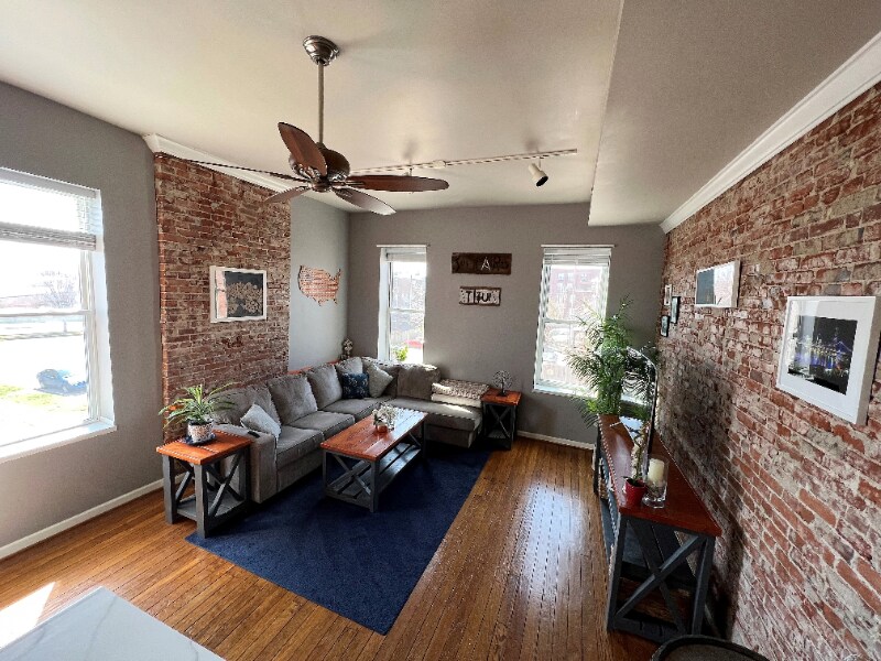 Building Photo - 715 Lami St