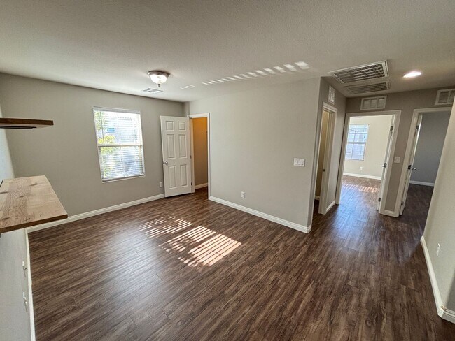 Building Photo - 10835 Broxden Jct Ave