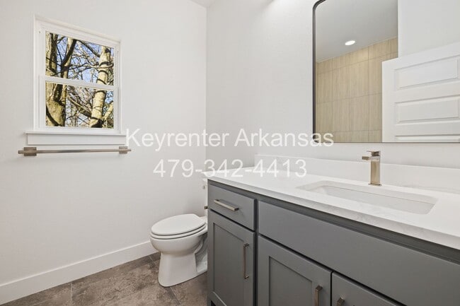Building Photo - Brand New Duplex in Fayetteville!