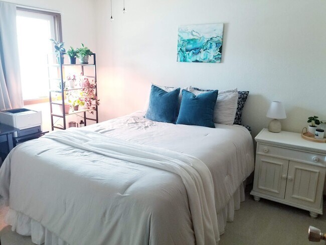 Bedroom 2 - 1304 12th Ave