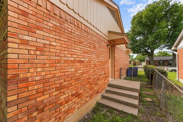 Building Photo - 3123 San Lucas Ave