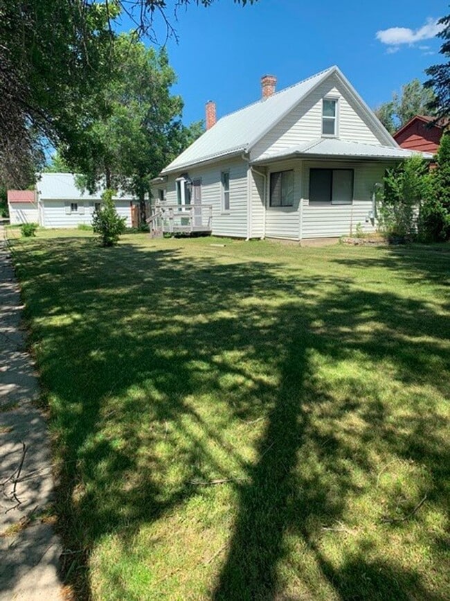 Building Photo - A Street in Columbus