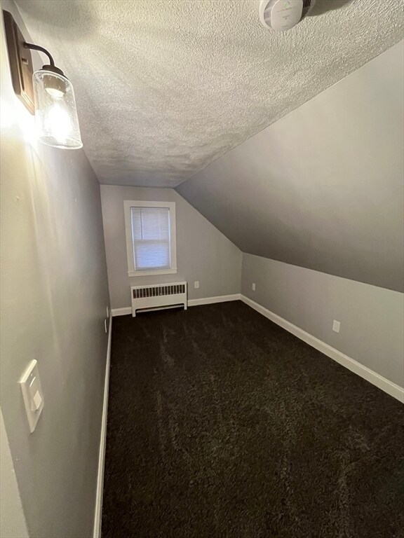 Building Photo - 142 Elm St