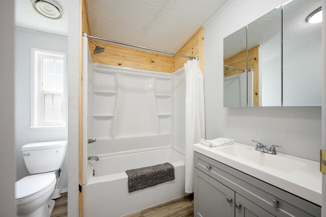 Building Photo - 53955 1st St