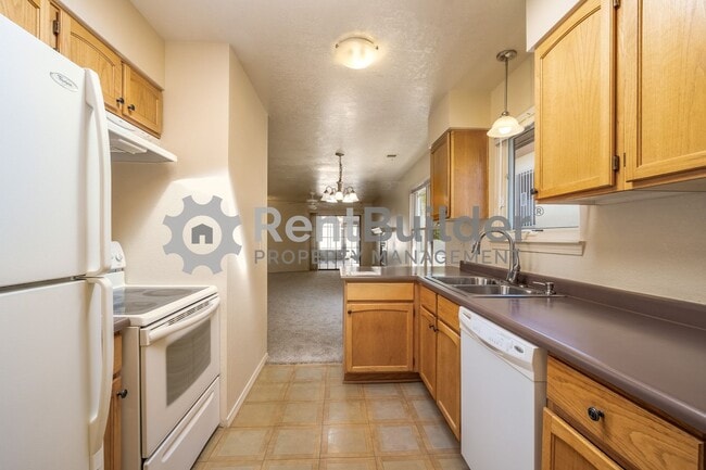 Building Photo - CALL US TODAY AT (505) 808-6467 TO SCHEDULE A CONVENIENT SHOWING