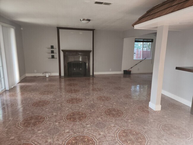 Building Photo - 7565 Red Willow St