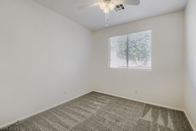 Building Photo - 1037 Plentywood Pl