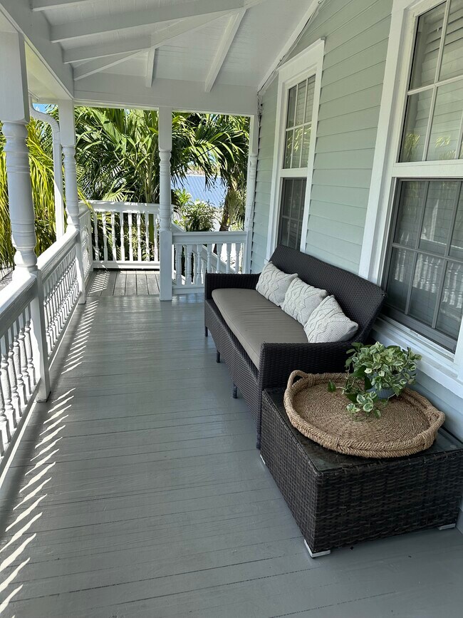 Building Photo - 1301 United St