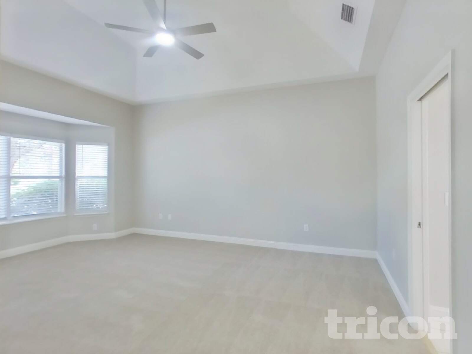 Building Photo - 821 Songbird Dr