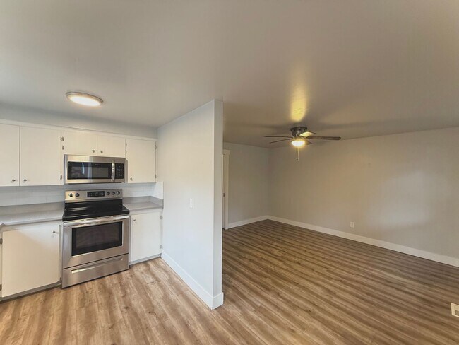 Building Photo - 1-Bedroom Condo in Salt Lake City – Available May 1st!